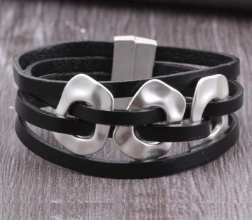 Fdf9056d c734 413f 8471 0f9c0abf5d9b