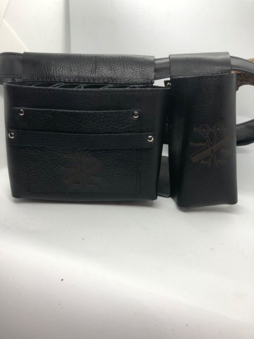 Jess met todeuse holster laser